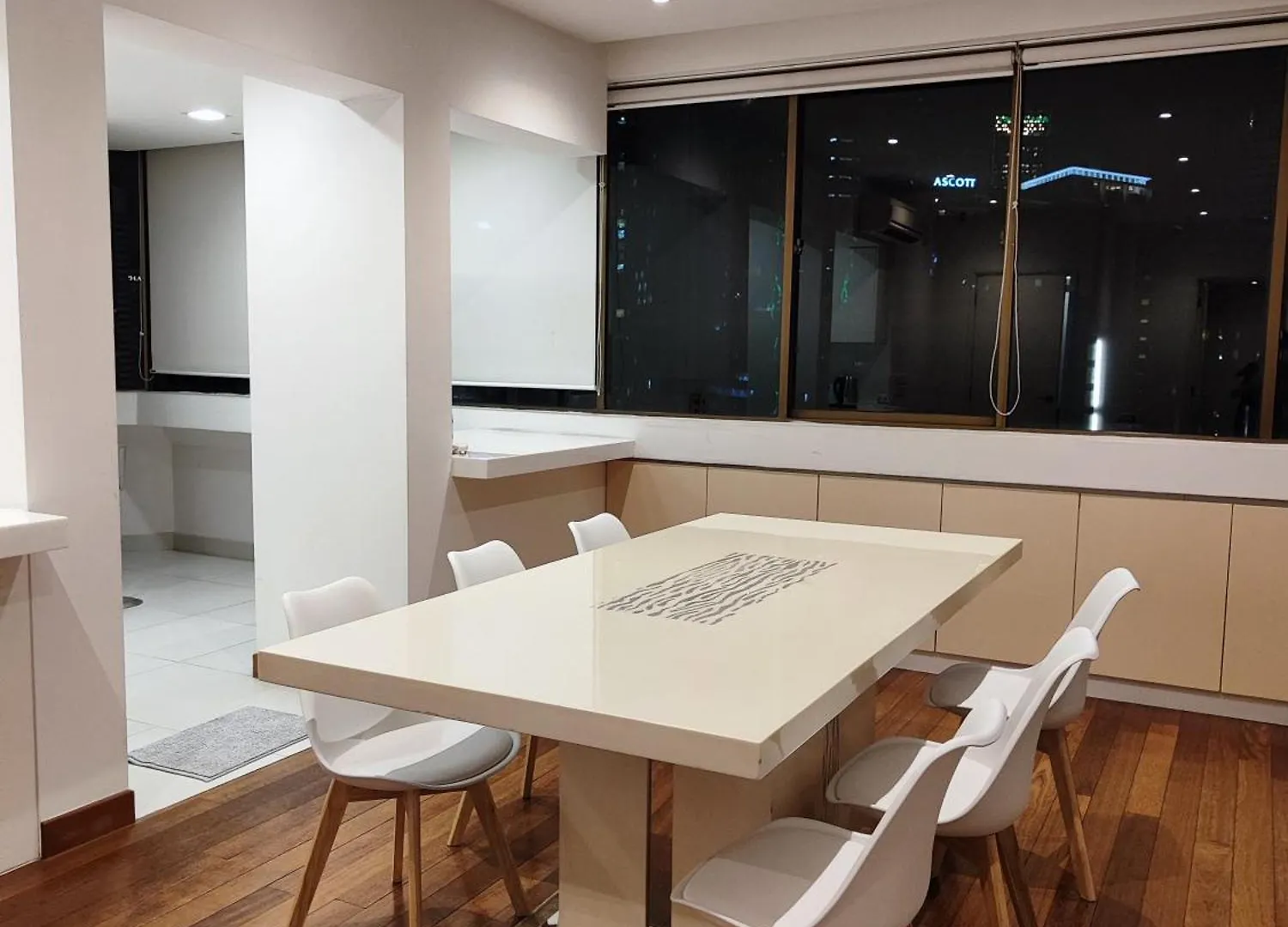 アパート Comfy Stay At Wisma Cosway Pavilion Klcc Bukit Bintang クアラルンプール マレーシア